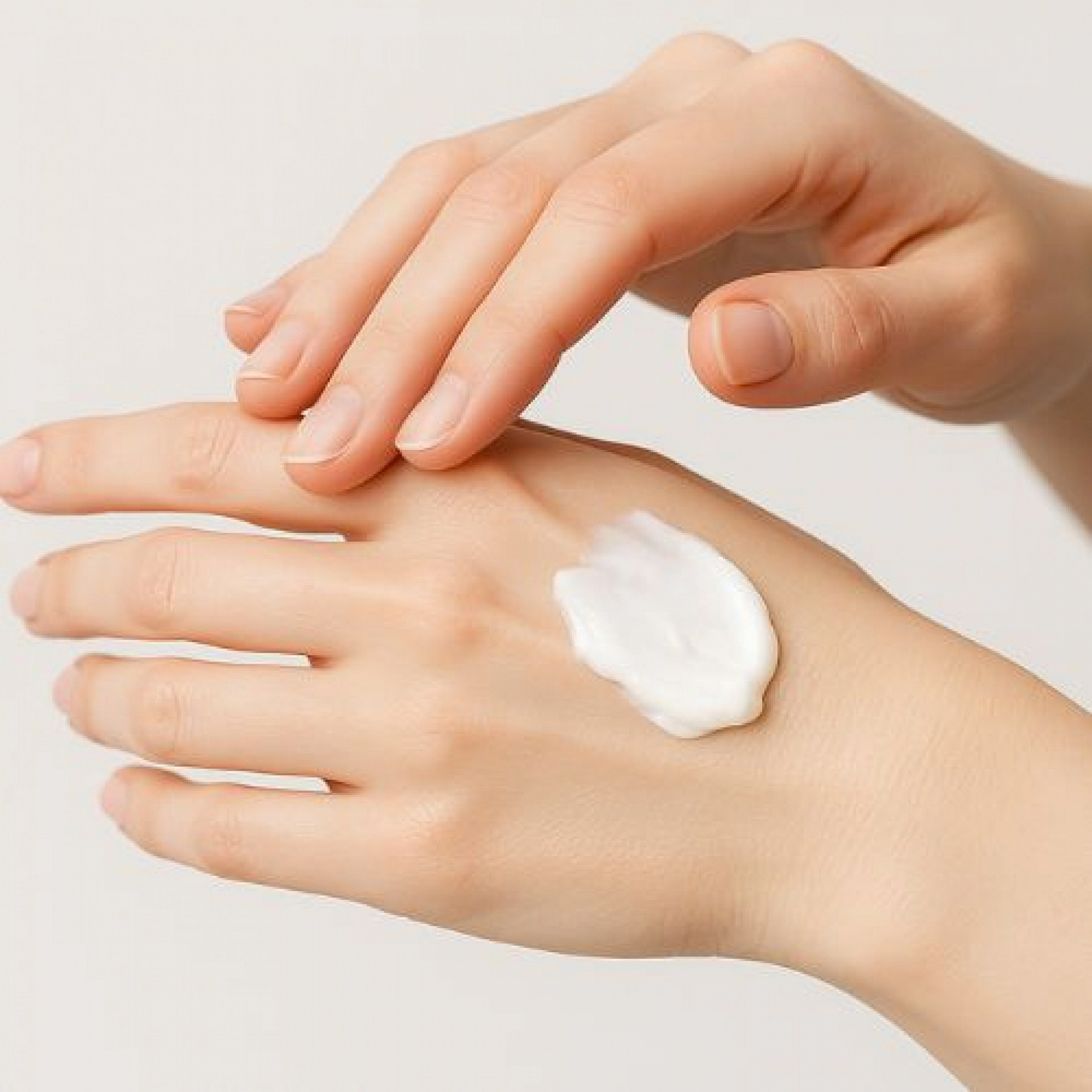Crema de Manos Hidratante | Crema de Manos que Nutre y Protege 100 ml - Perpetual K - Kelaya ®