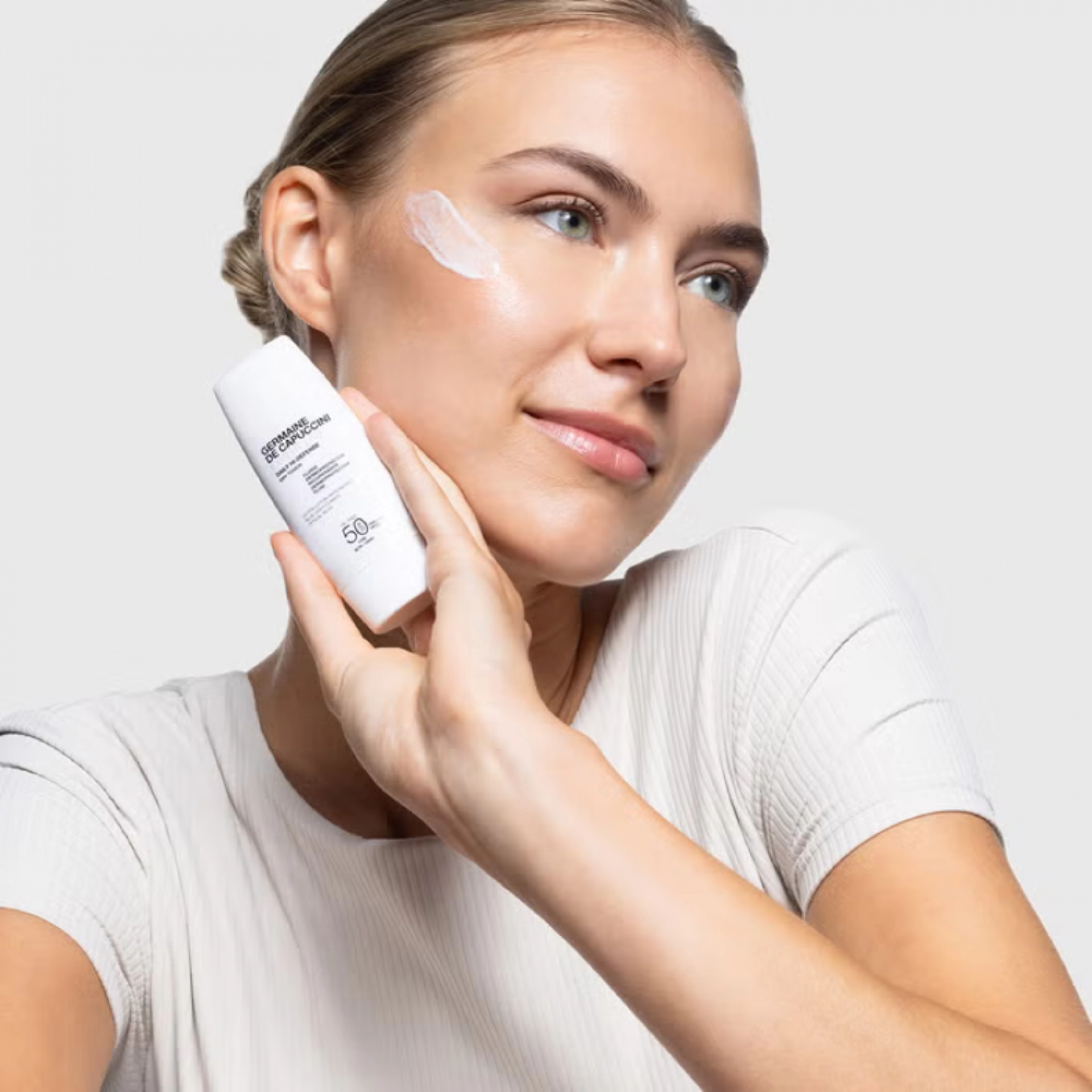 Daily Hi-Defense Dry Touch | Protector Solar Facial Oil Free 30ml - Expert Lab - Germaine de Capuccini ®