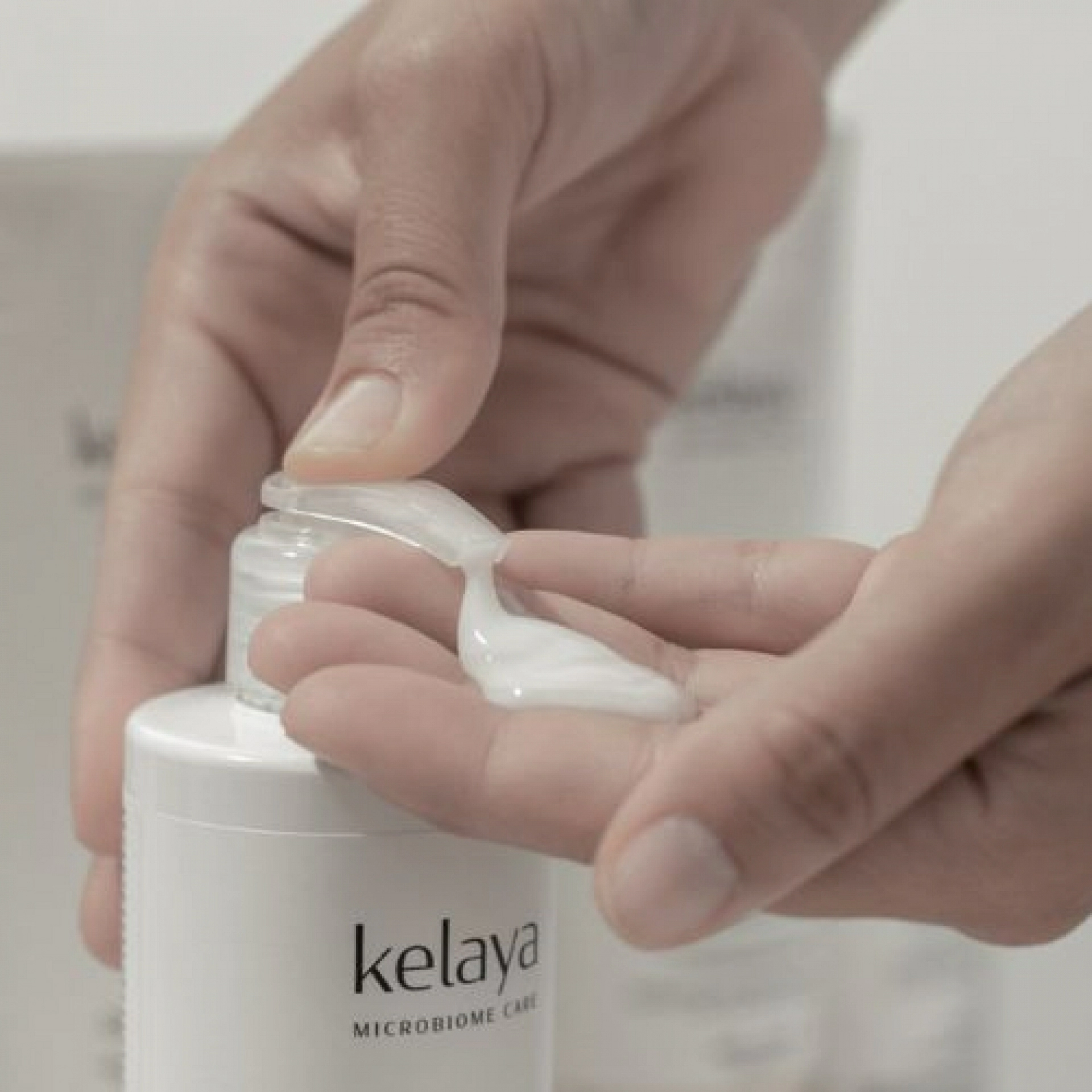 Emulsión Facial Limpiadora | Emulsión Hidratante y Revitalizante 300 ml - Preliminar K - Kelaya ®