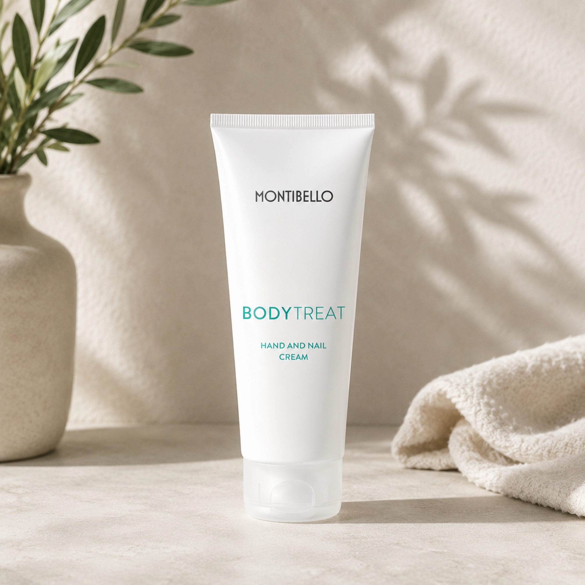 Hand & Nail Cream | Crema Reparadora de Manos y Uñas 100ml - Body Treat - Montibello ®