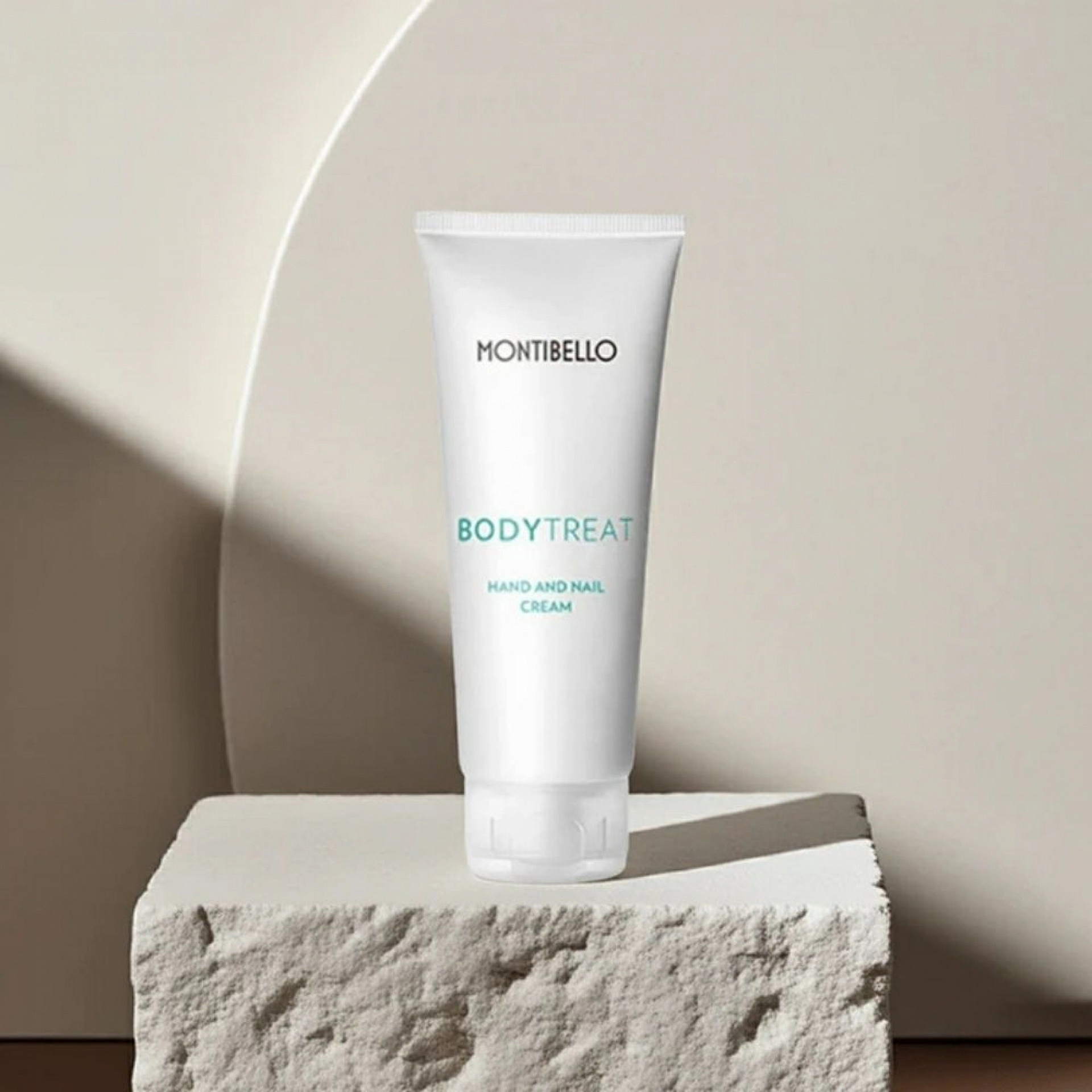 Hand & Nail Cream | Crema Reparadora de Manos y Uñas 100ml - Body Treat - Montibello ®