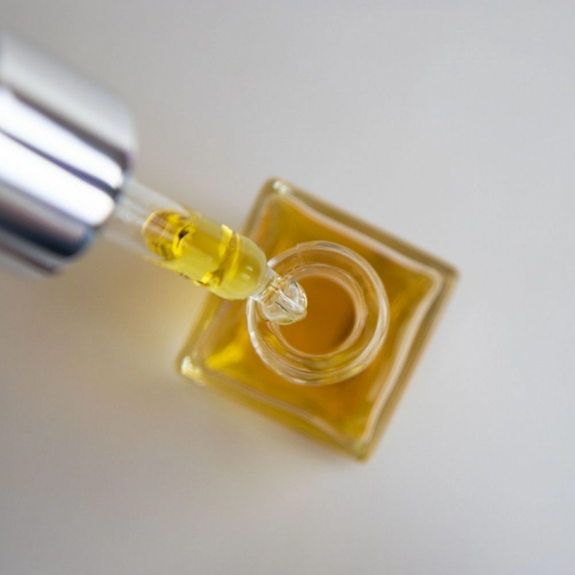 Jawline Serum | Serum drenante y tensor bajo mentón 30ml - Lift & Firming - Arôms Natur ®
