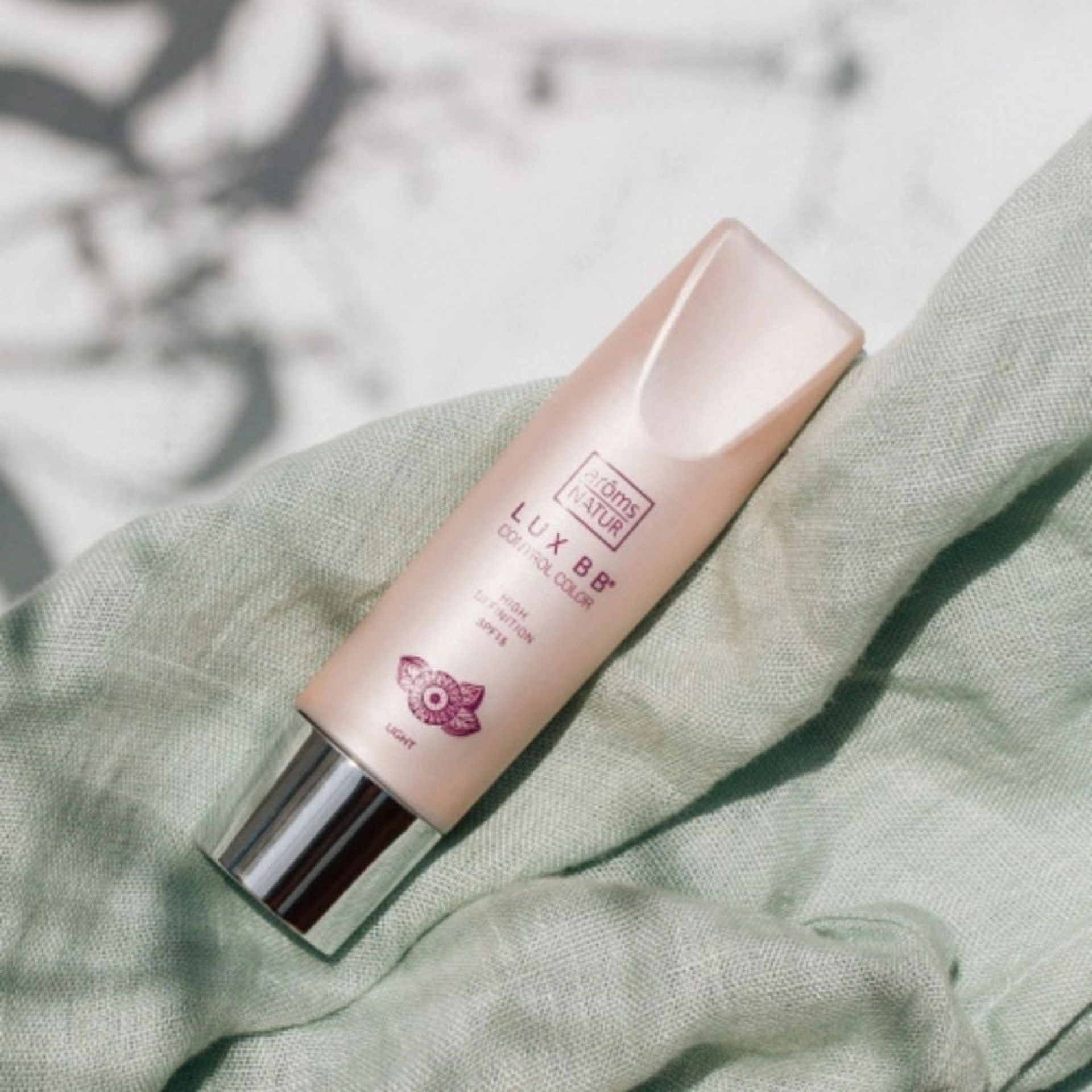 Lux BB - Control Color SPF15 | BB Cream 40ml - Happiness Cosmetics - Arôms Natur ®