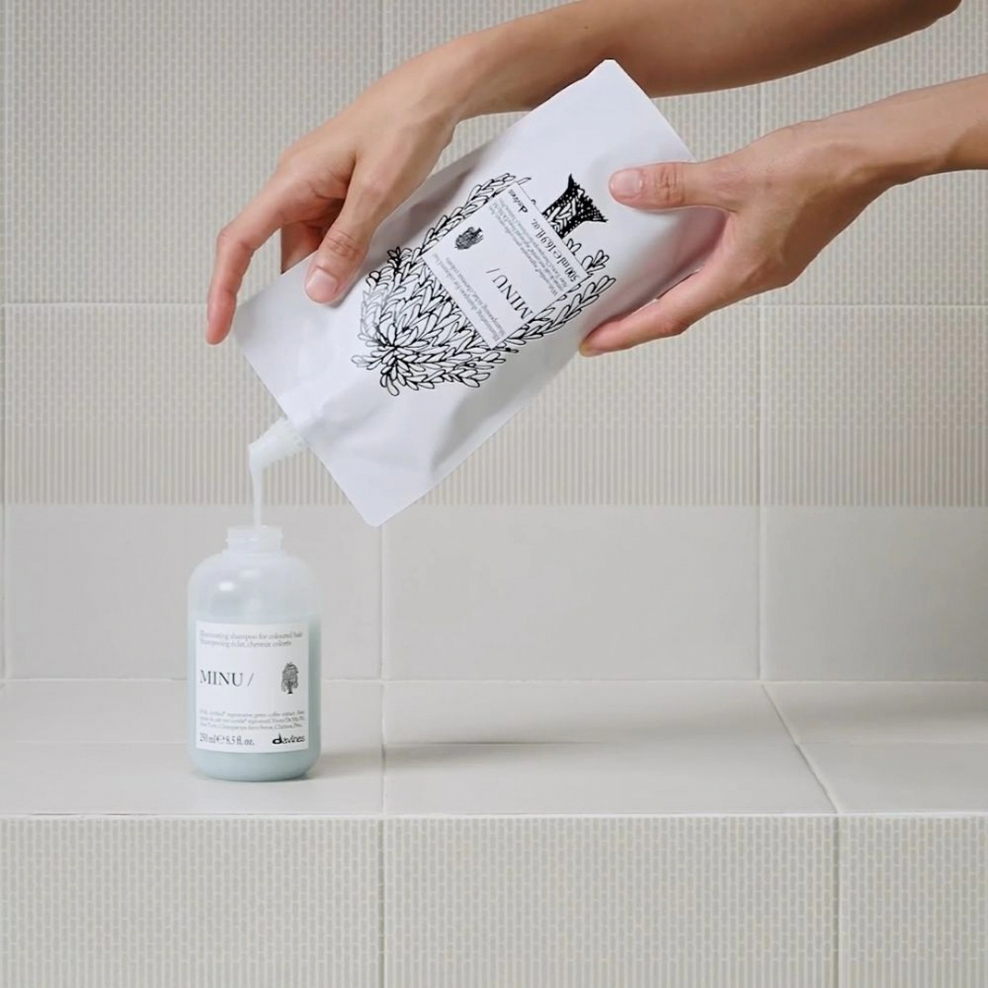 MINU / Shampoo | Champú para pelo teñido - Essential Haircare - Davines ®