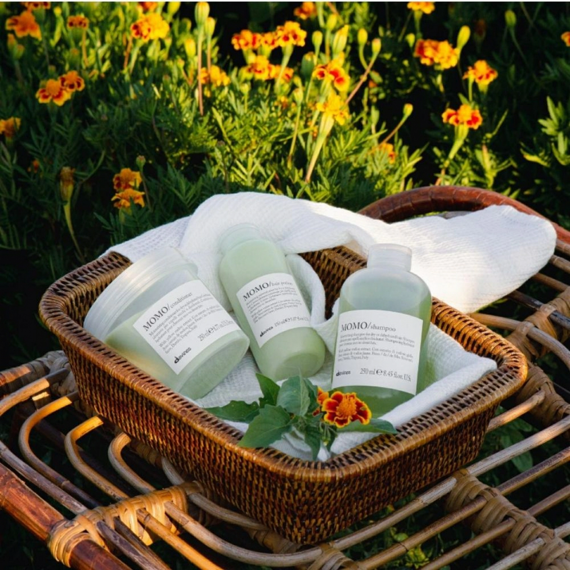 MOMO / Conditioner | Acondicionador hidratante - Essential Haircare - Davines ®