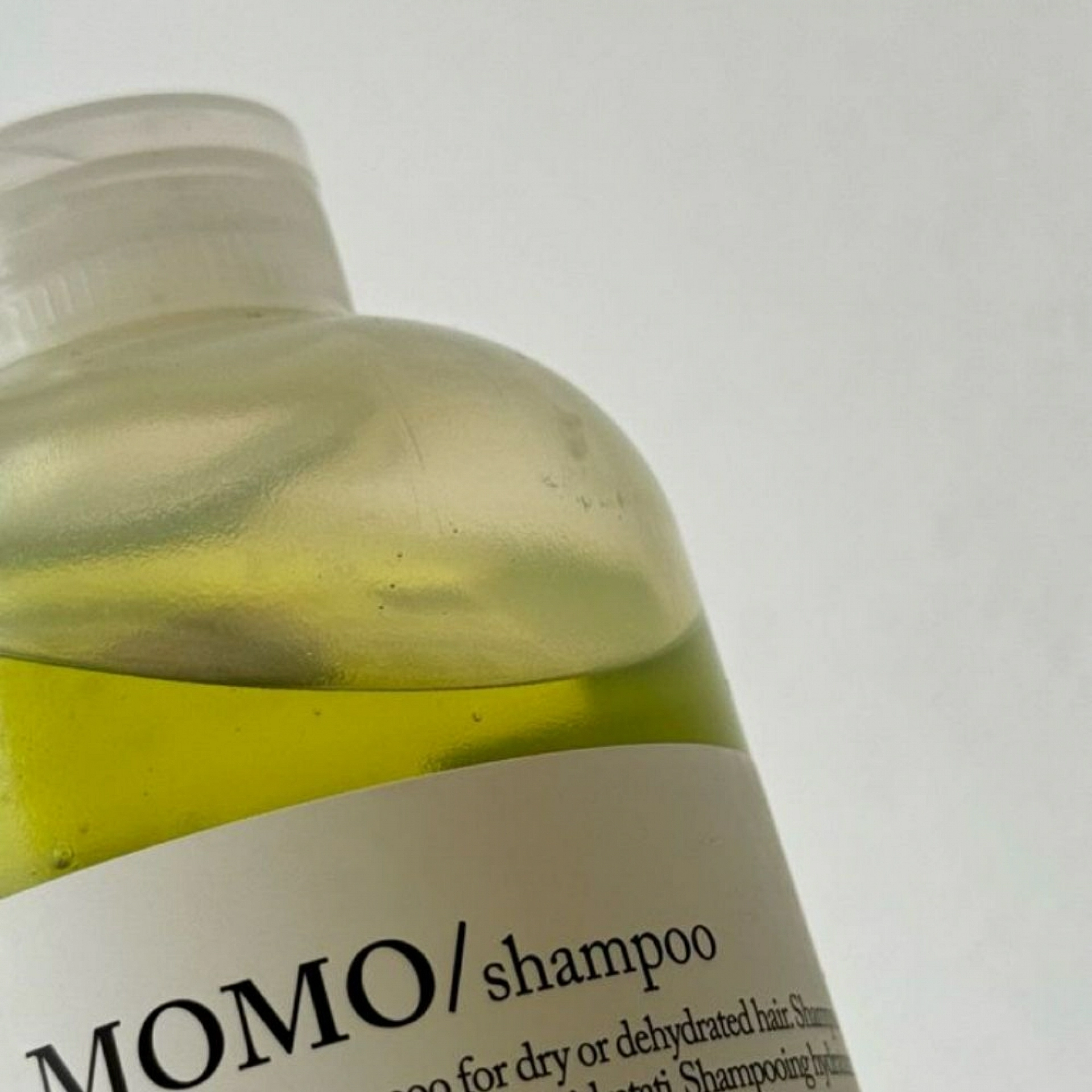 MOMO / Shampoo | Champú hidratante - Essential Haircare - Davines ®