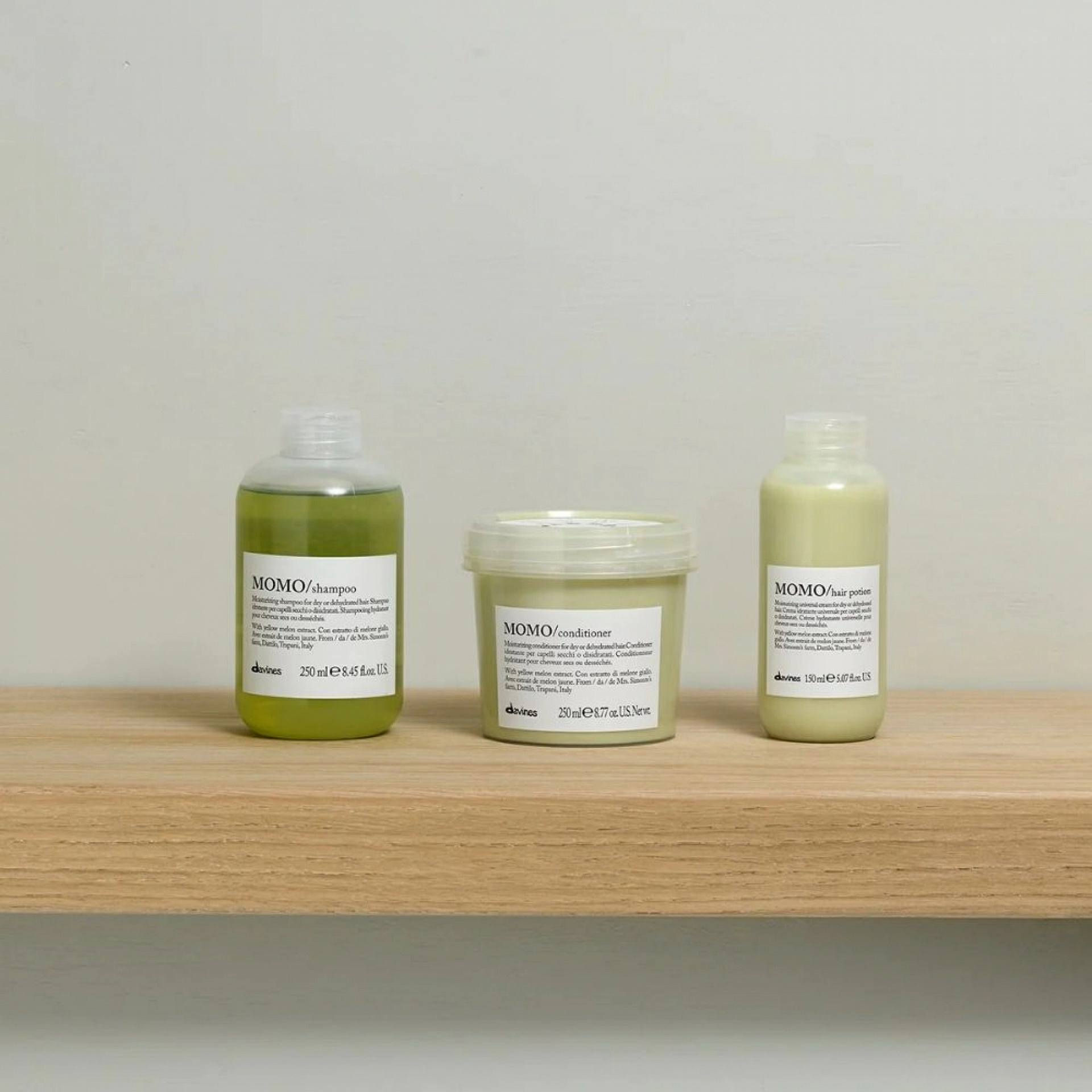 MOMO / Shampoo | Champú hidratante - Essential Haircare - Davines ®