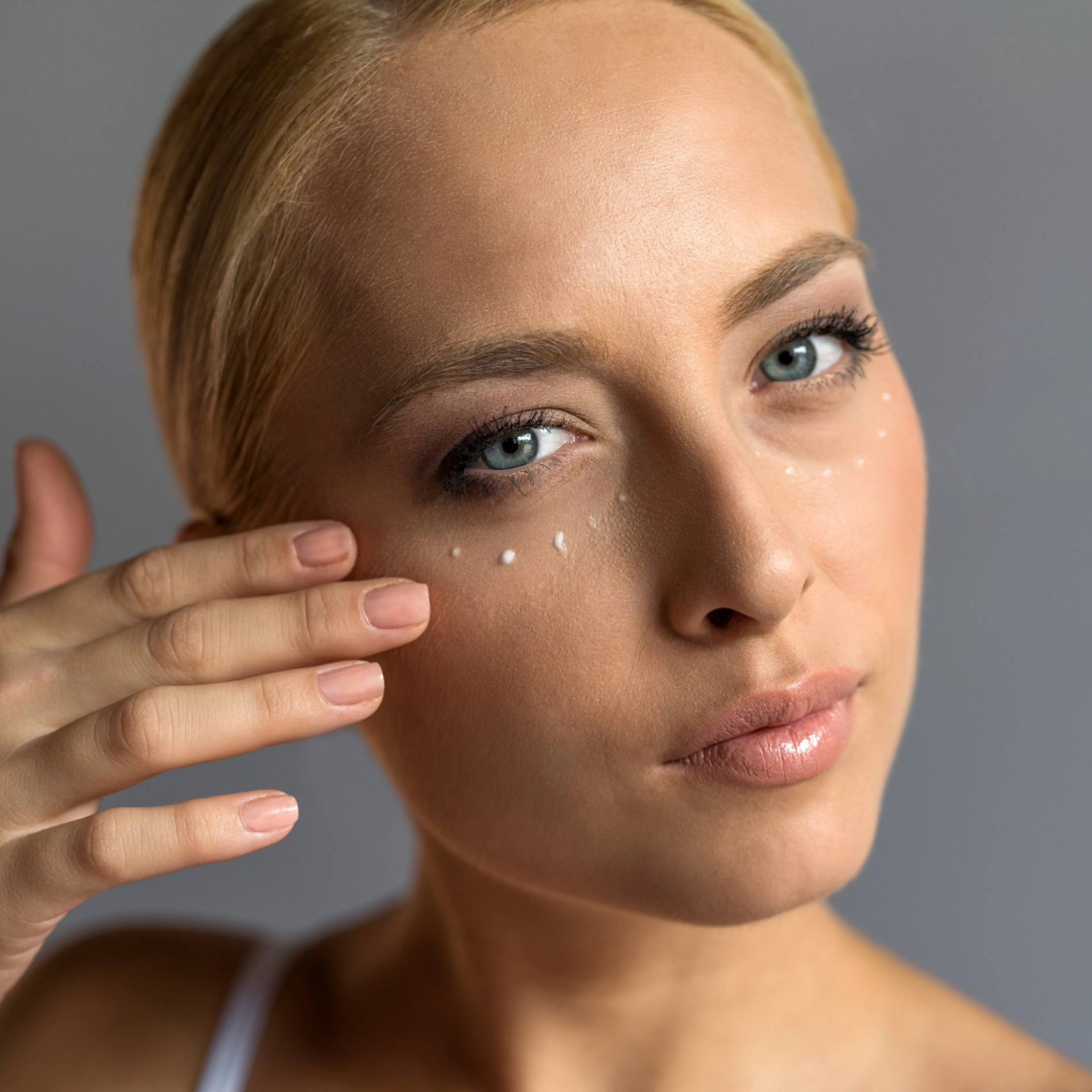 Peptide Eye Contour Gel-Cream | Contorno de ojos 15ml - Collagen Booster - Bruno Vassari ®