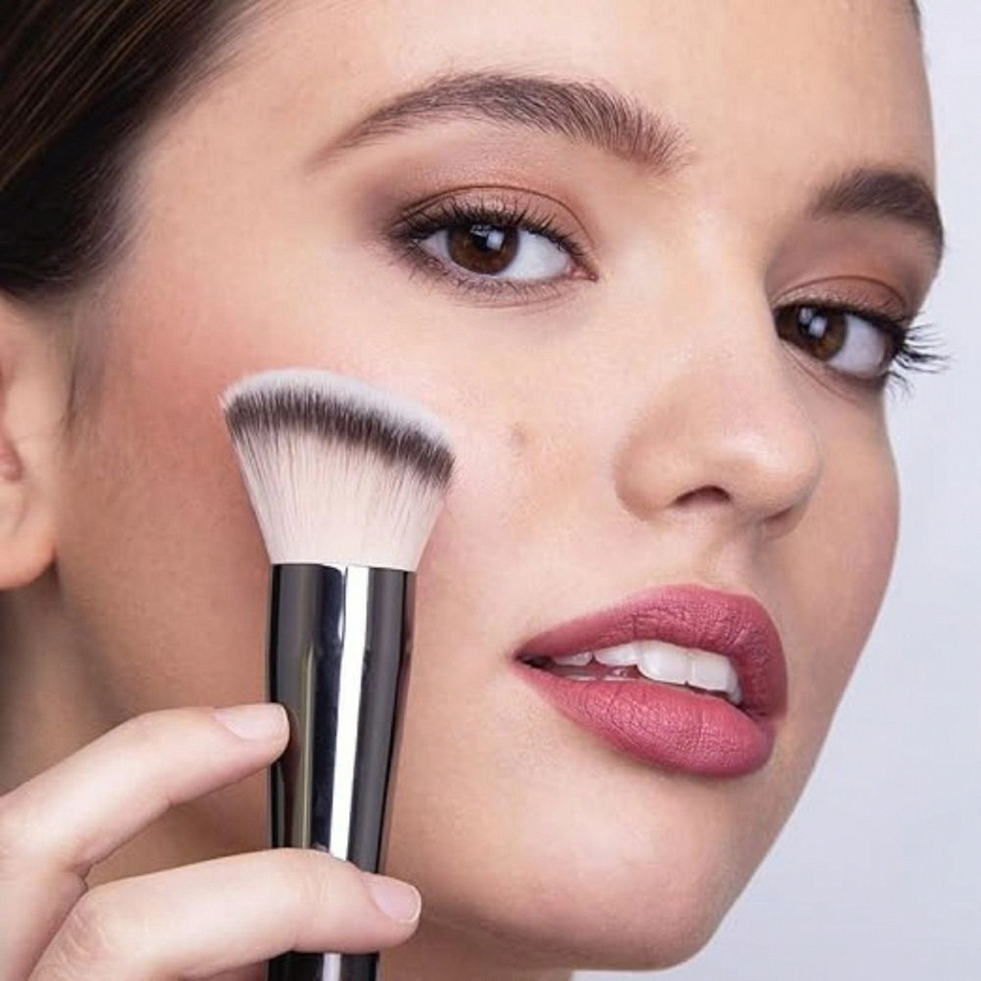 Pincel B11 - Colorete | Pincel de maquillaje profesional - Jorge de la Garza ®
