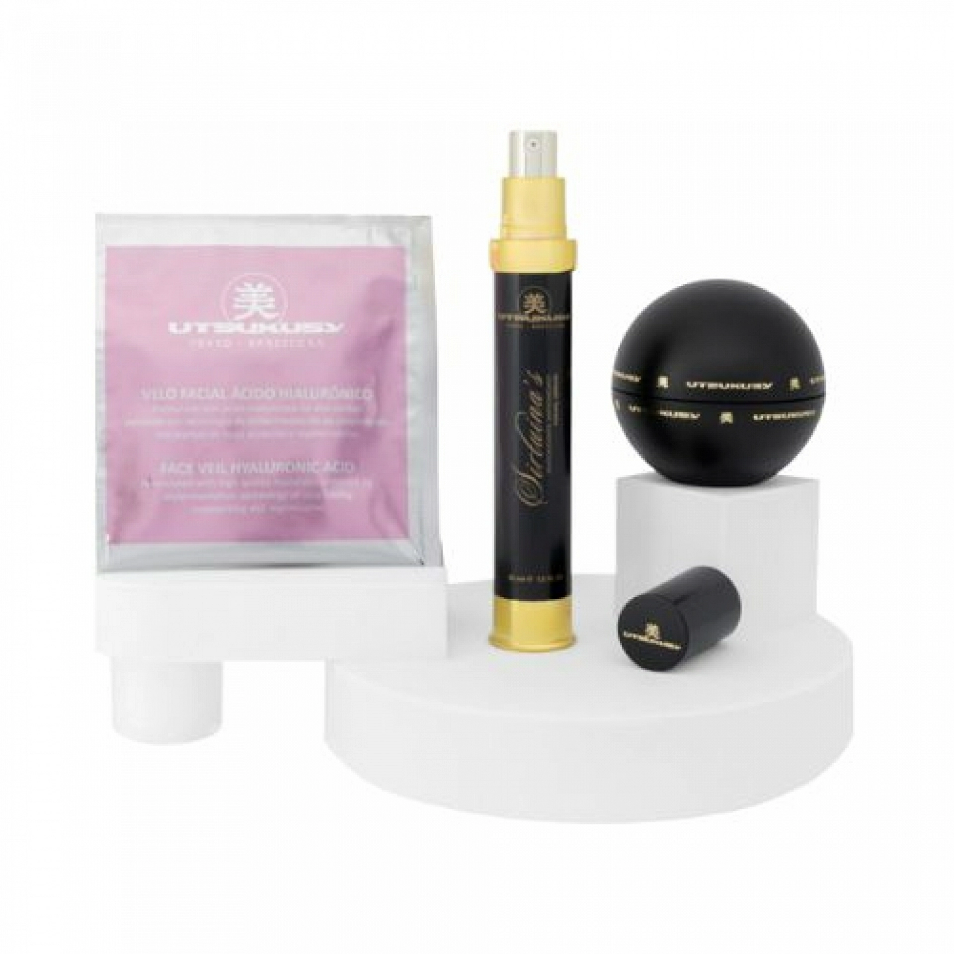 Set 2025 Sirtuina’s | Crema 50 ml + Serum 30 ml + Velo de Ácido Hialurónico + Neceser – Utsukusy ®