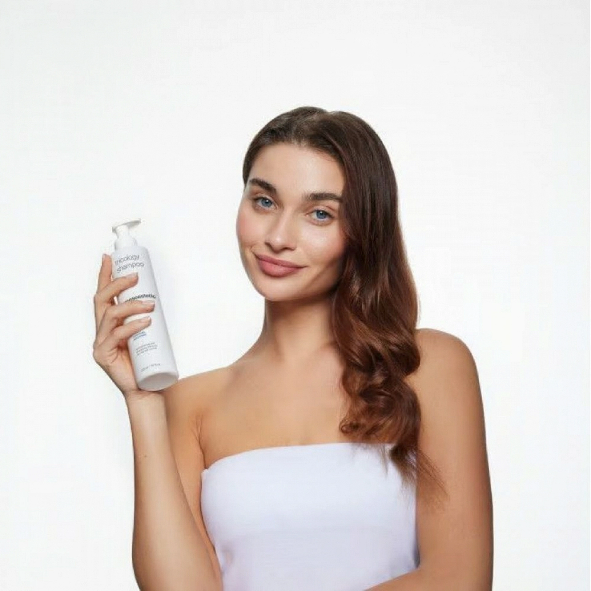Tricology Intensive Hair Loss Shampoo | Champú Anticaída 225ml - Hair Care Solutions - Mesoestetic ®