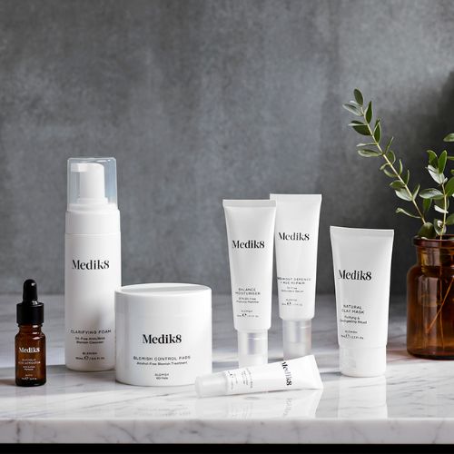 productos de medik 8 para piel grasa y acneica